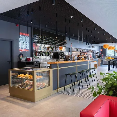 Ibis Centro Ciudad 2*