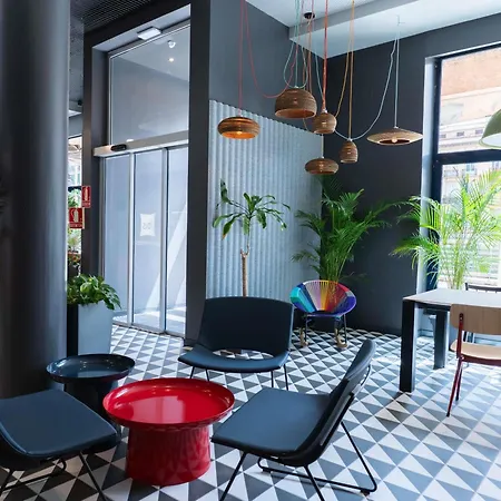 Ξενοδοχείο Ibis Centro Ciudad 2*