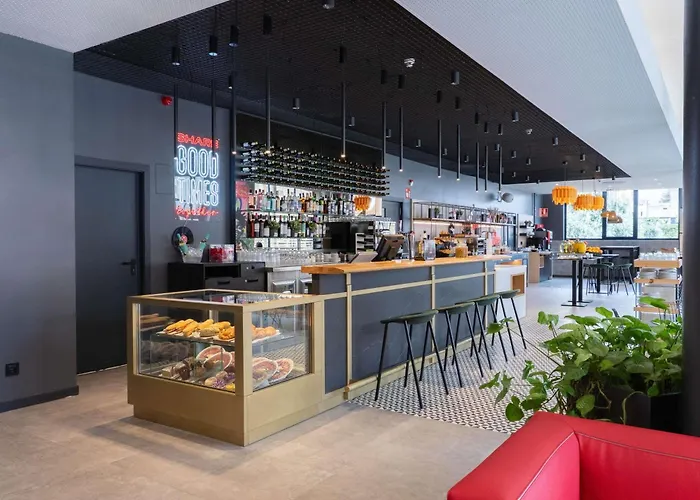 Ibis Centro Ciudad 2*