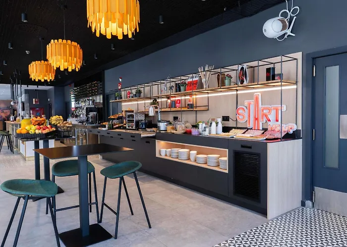 Ibis Centro Ciudad Hotel 2*