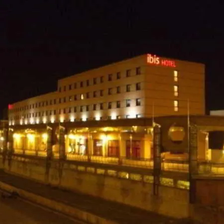 Ibis Centro Ciudad 2*