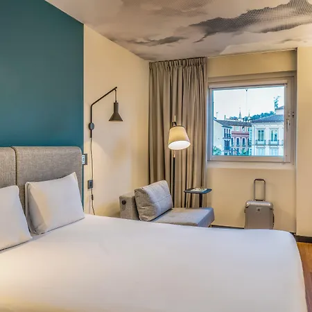 Hotel Ibis Centro Ciudad 2*